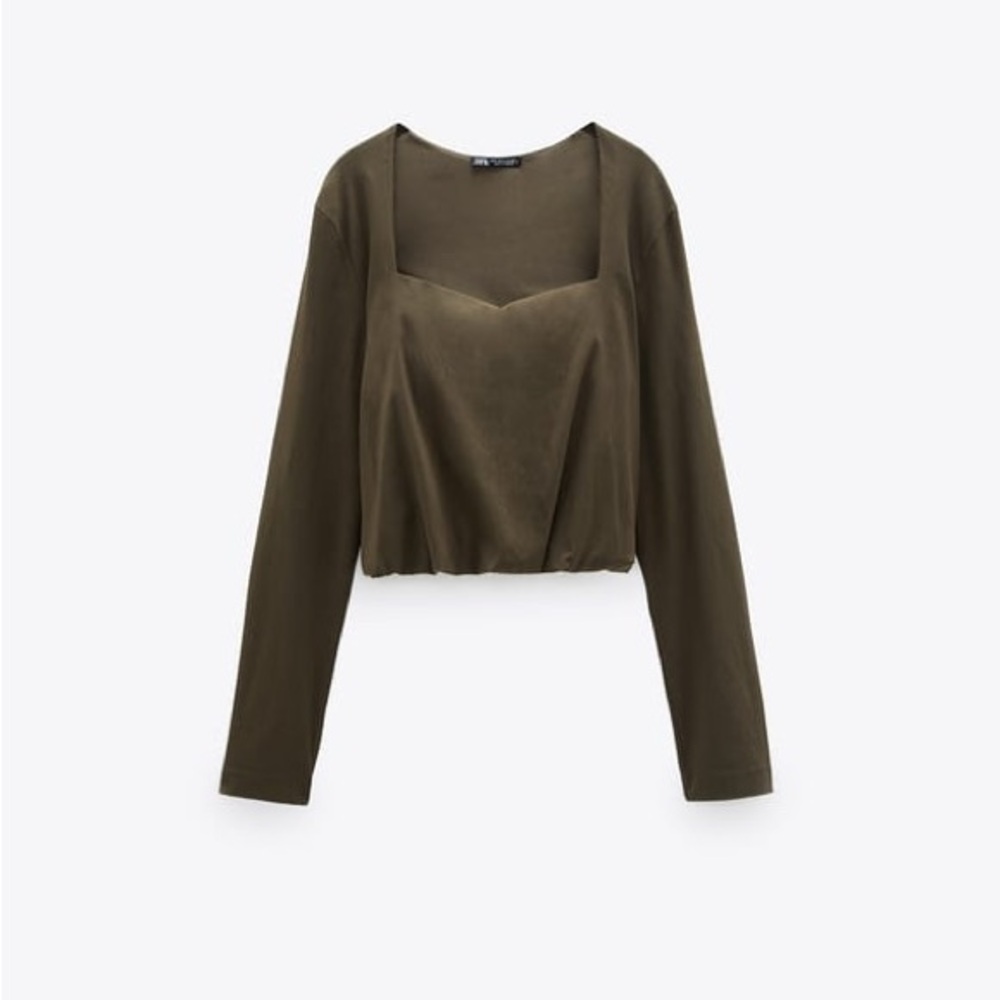 NWT Sweetheart Neckline Top